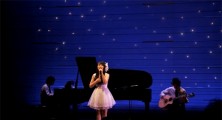 Video: Nana Mizuki Sings During Her 10th Album Release Event